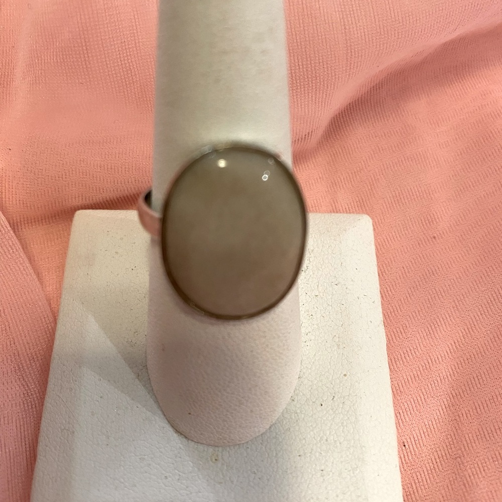 STERLING SILVER OFF WHITE STONE